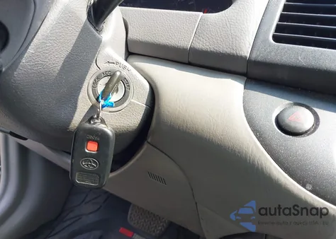 2005 Toyota Camry Le z USA, uszkodzony, nr VIN 4T1BE32K85U004030